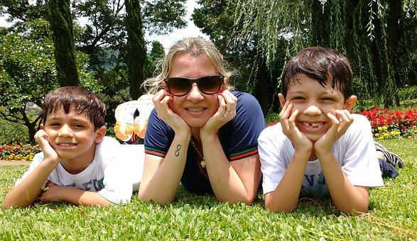 教育孩子的办法千千万，千万不要选最low的那种